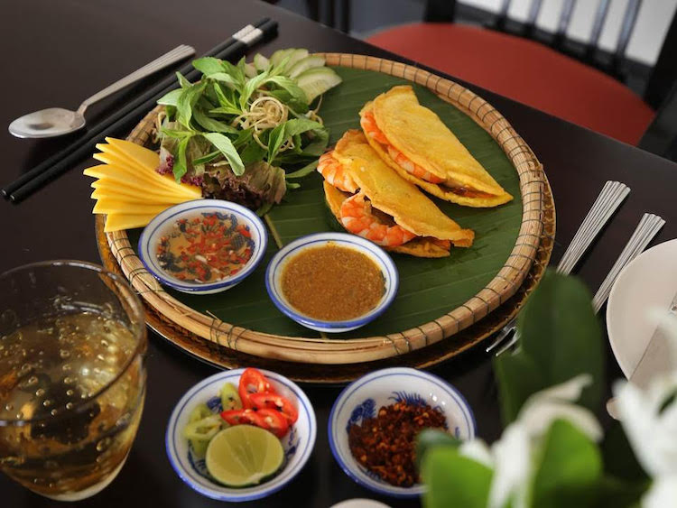 dac-sac-dia-phuong-Azerai-La-Residence-hue-1